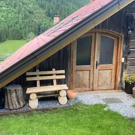 Apartment Bandltroga