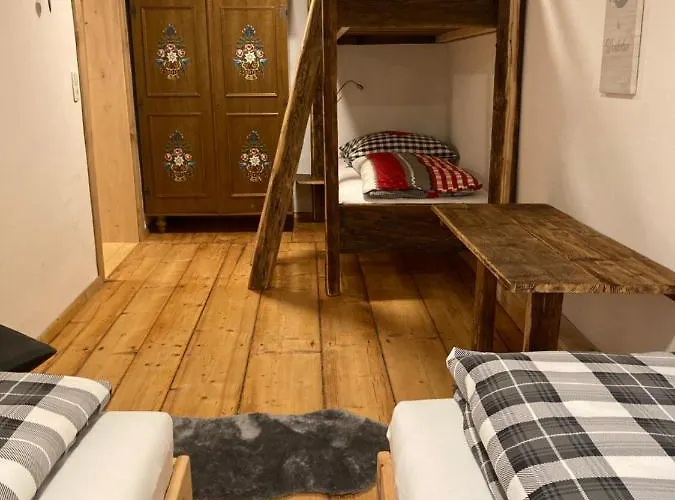 Apartment Bandltroga